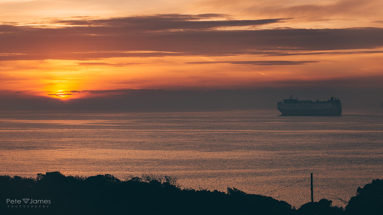 Lonely ship.png