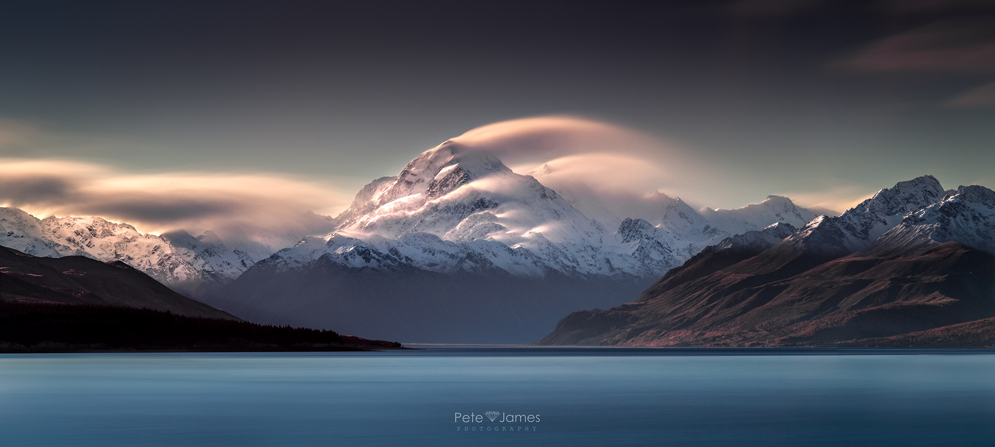 Mount Cook - Windy Peaks