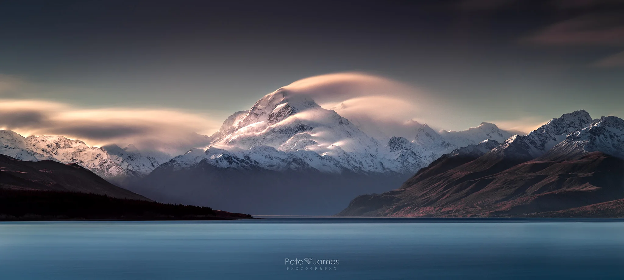 Mount Cook - Windy Peaks