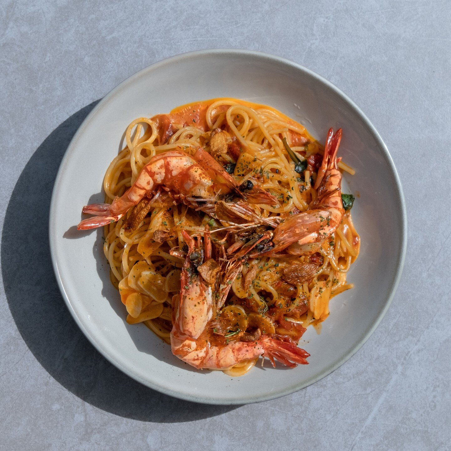 Our all-time favourite, Spaghettini Lobster Bisque With Grilled Prawn, only available in set.
我們的私心推介，龍蝦濃汁意粉伴烤大蝦，套餐限定！

#Spaghettini #LobsterBisque
#IntervalHK #AllDayDining #HKRestaurant
#Coffee #Food #Wine #Pizza #Pasta 
#SpecialtyCoffee #CoffeeCol