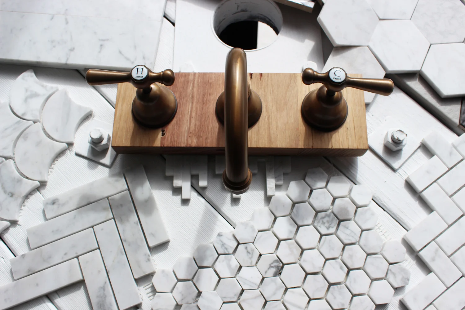 Bathroom Tiles & Freestanding Baths Showroom in Geelong — GT&B