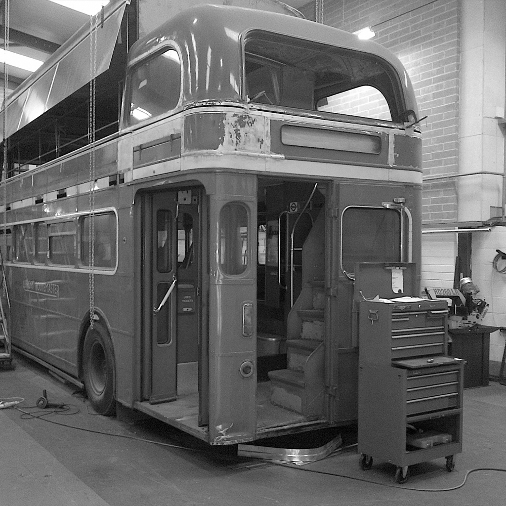 bus_business_production_09.jpg