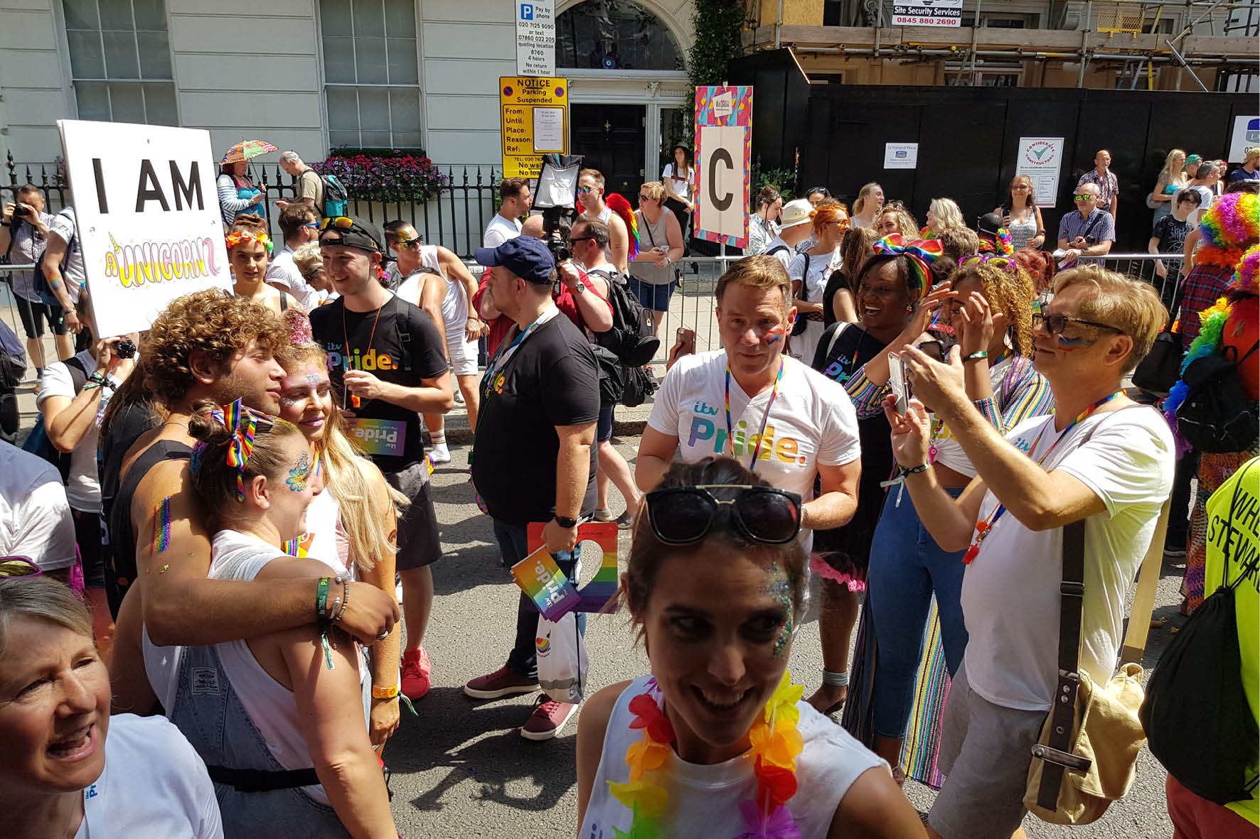 bus_business_london_pride_2018_7.jpg