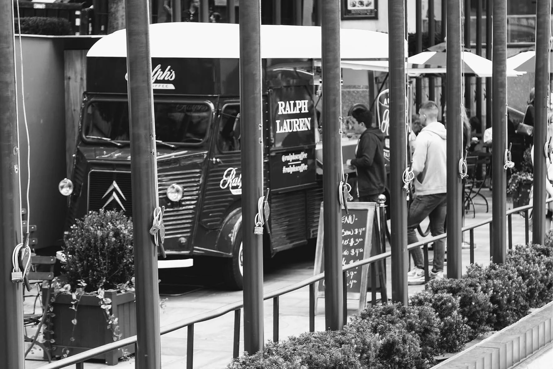 bus_business_ralph_lauren_4.jpg