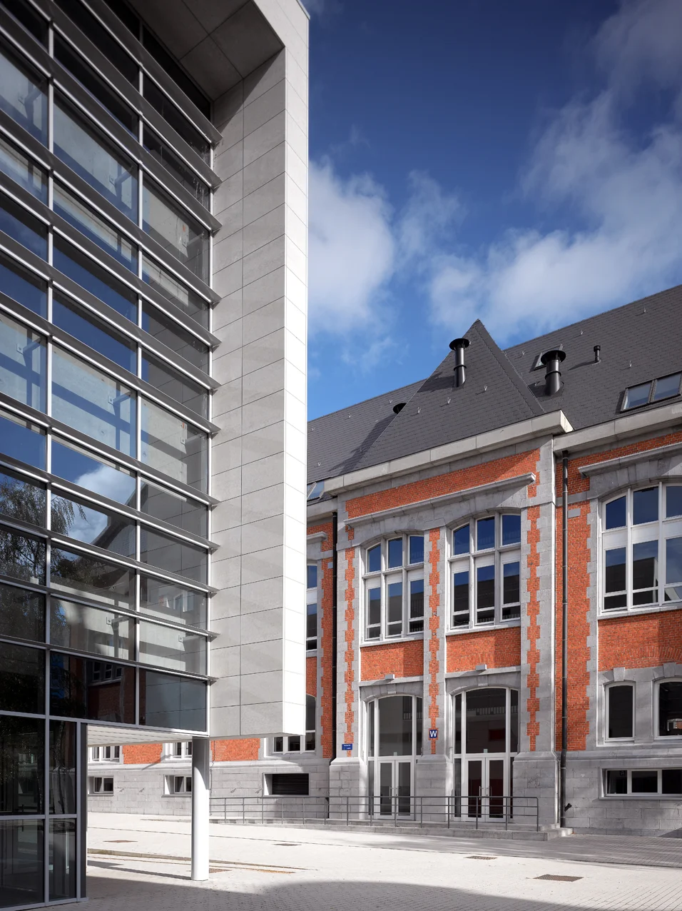 Archi 2000, Conix RDBM