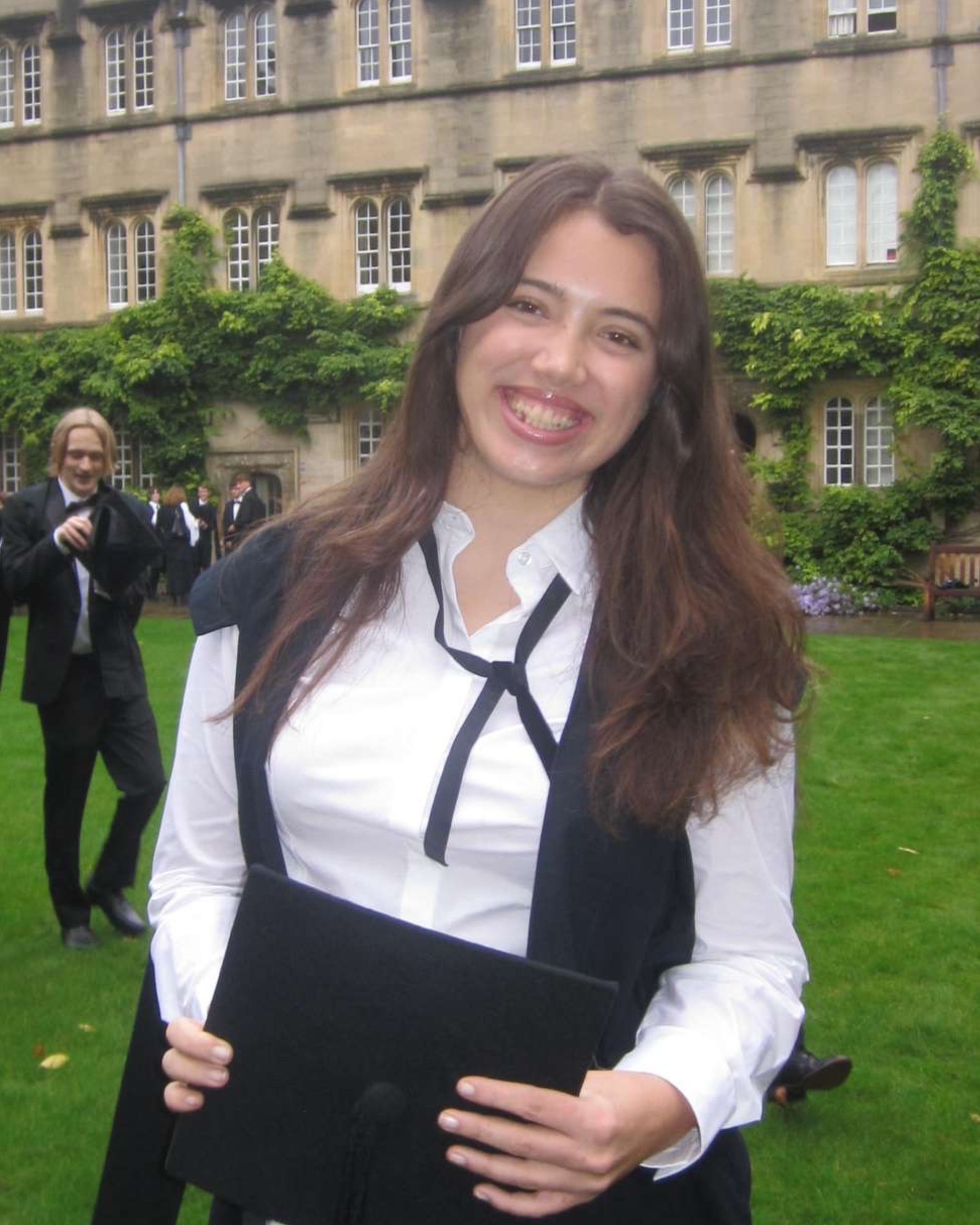 India Worthington: USG for Content