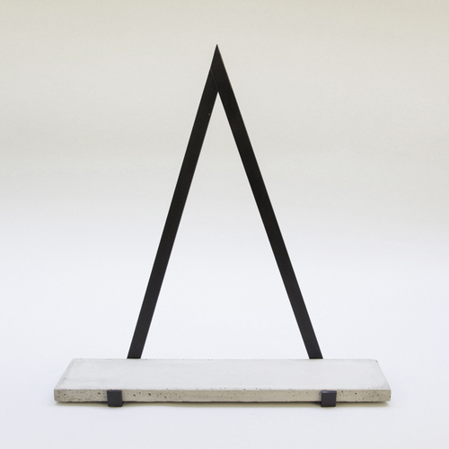 Daniela's shelf design
