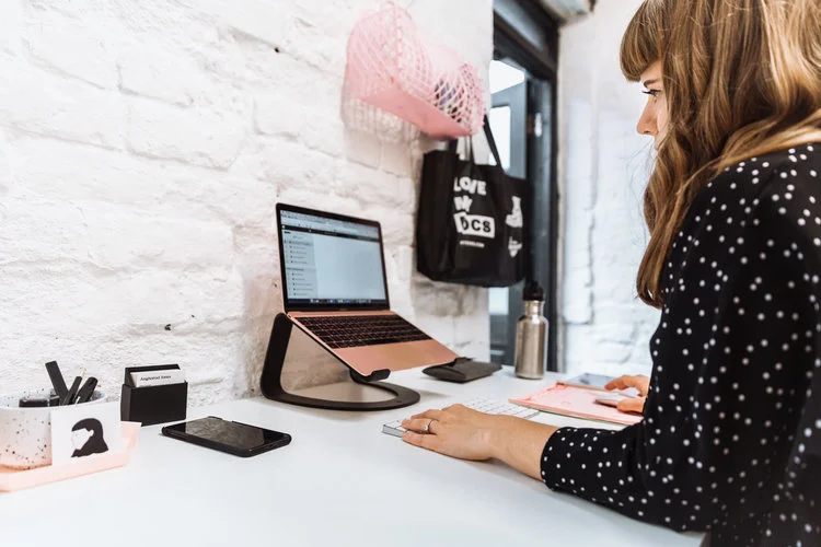 Tap, Tap. Angharad, Web Designer.