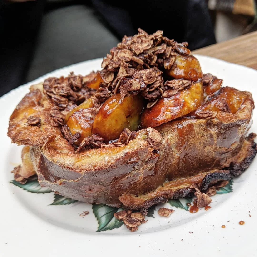 French Toast: granola and caramelized bananas (on the menu it was stuffed with Nutella cream cheese, but a damn hazelnut allergy means this one has to go without)