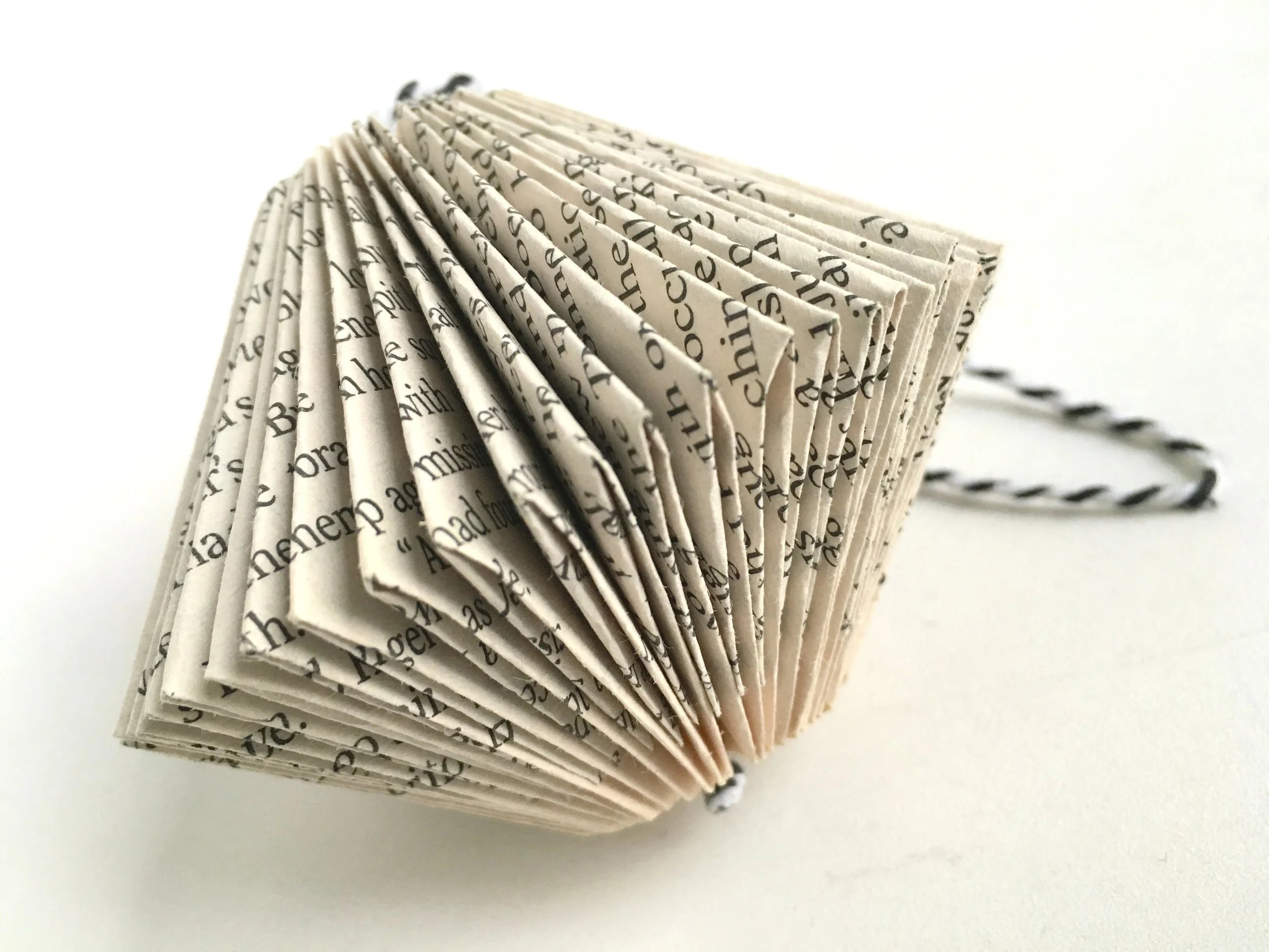 Book Hanging Single Detail 3.jpeg