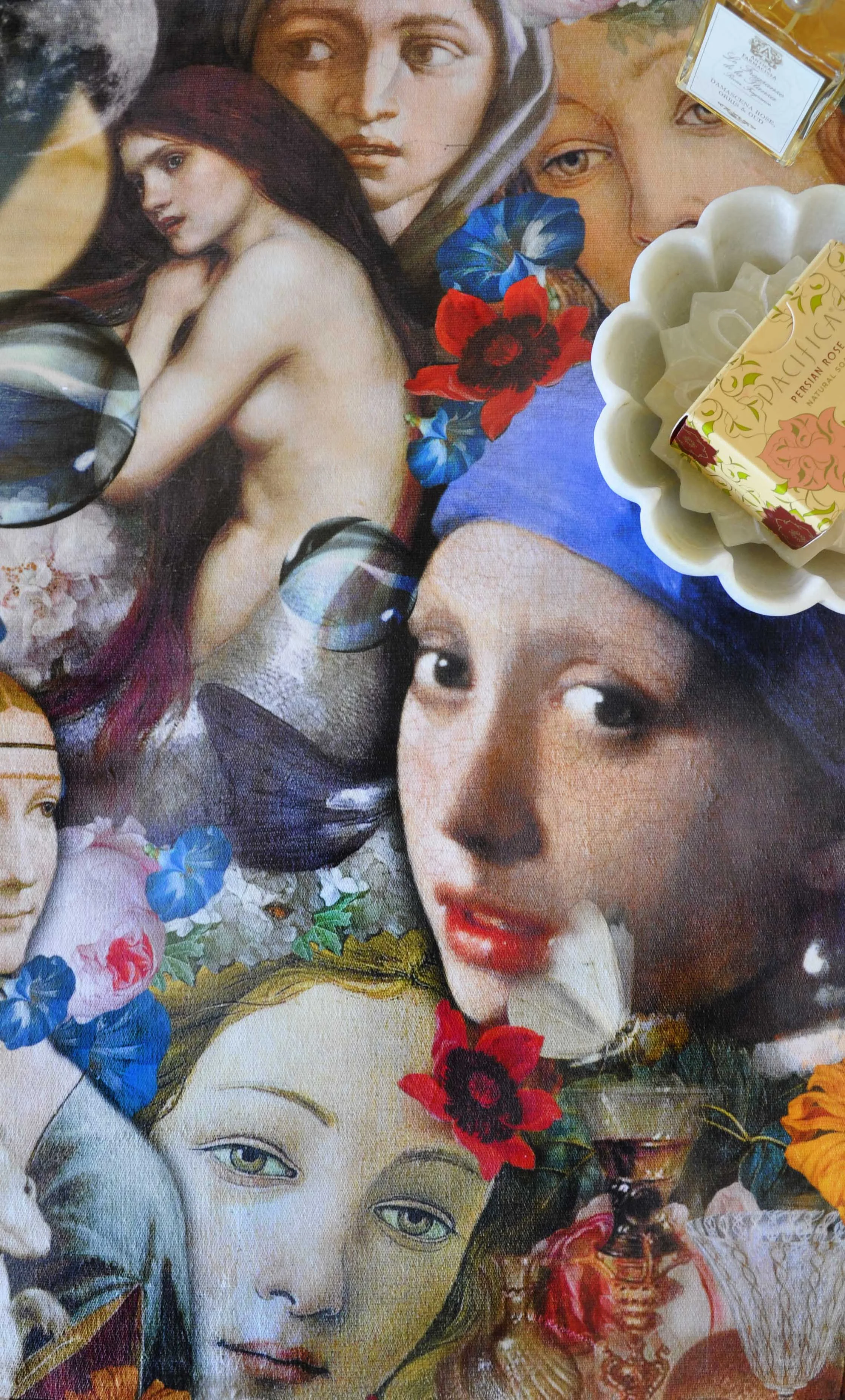 CLASSICAL_LADIES_HANDTOWEL_PARADISMAISON3_LOW.jpg