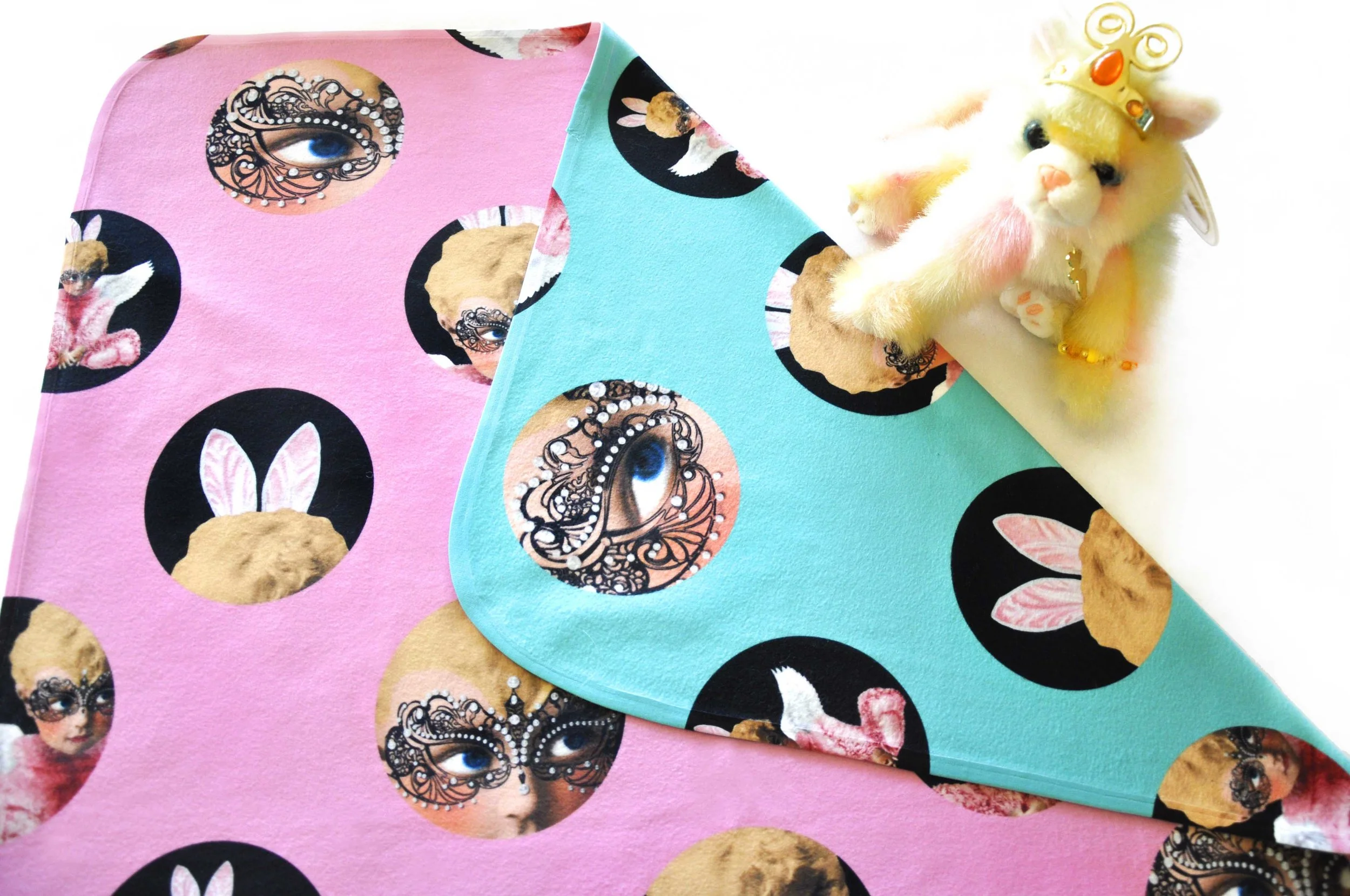 ANGEL_BABY_BLANKET3_LOW.jpg