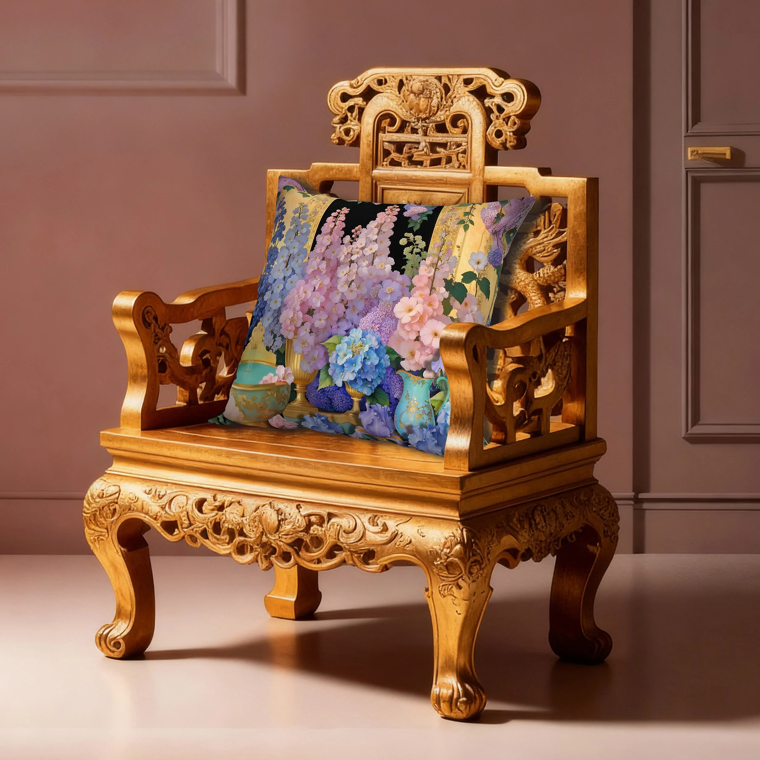 VELVET_PILLOW_GOLD_SOUTH_EAST_ZM.jpg