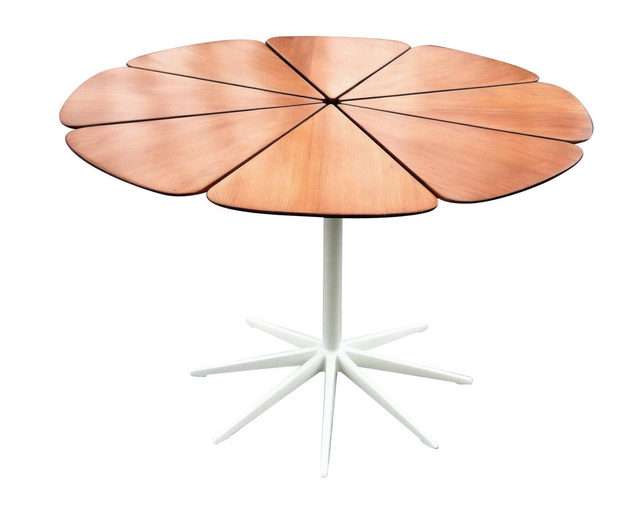  RIchard Schultz redwood petal table for Knoll. 