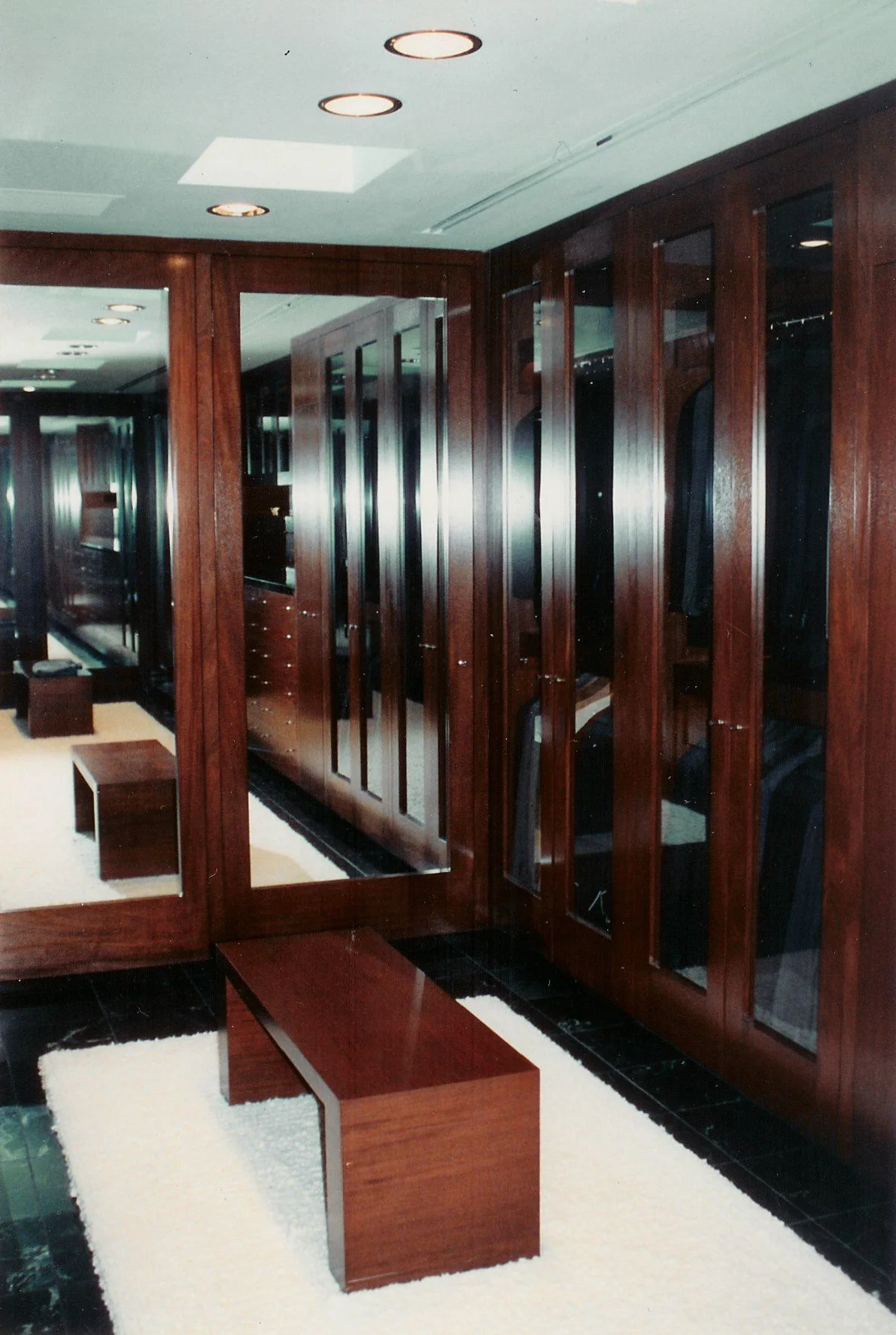 closet_2.jpg