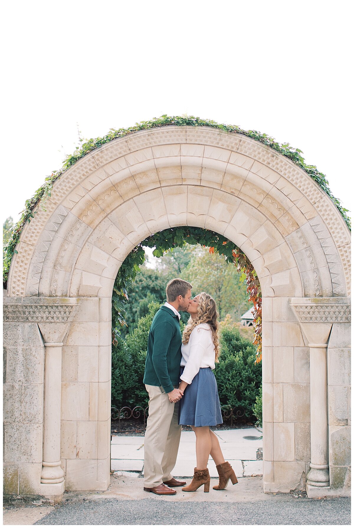 National-Cathedral-Engagement-Rebecca-Wilcher-Photography_0003.jpg