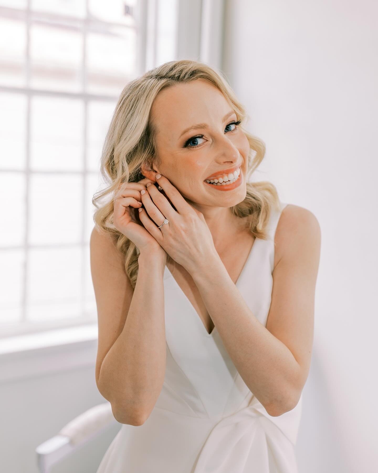 Capturing that special giddy feeling before the big reveal. There&rsquo;s nothing quite like the anticipation and excitement in getting ready photos.