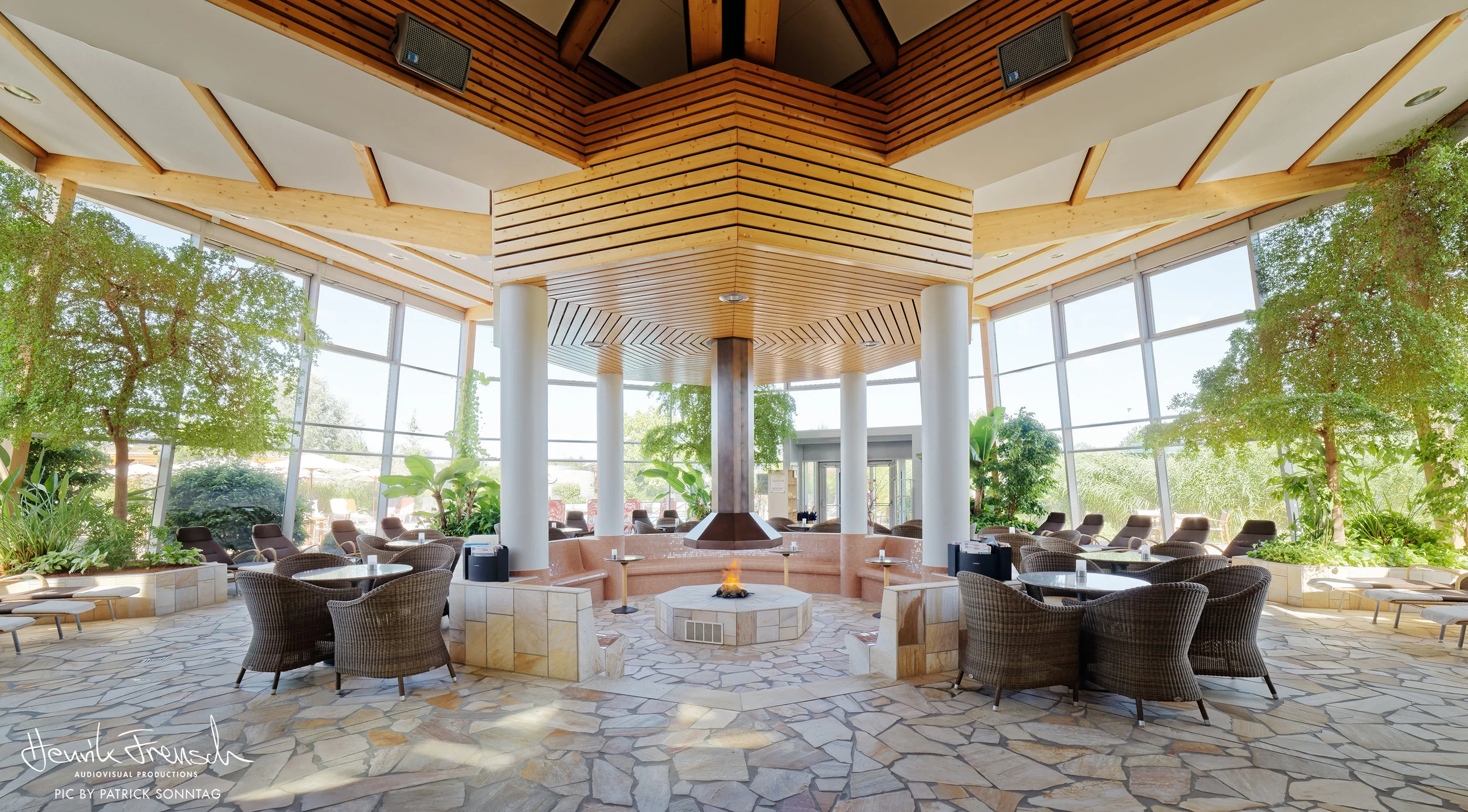 _PSF3526 KopieLOGO.jpg