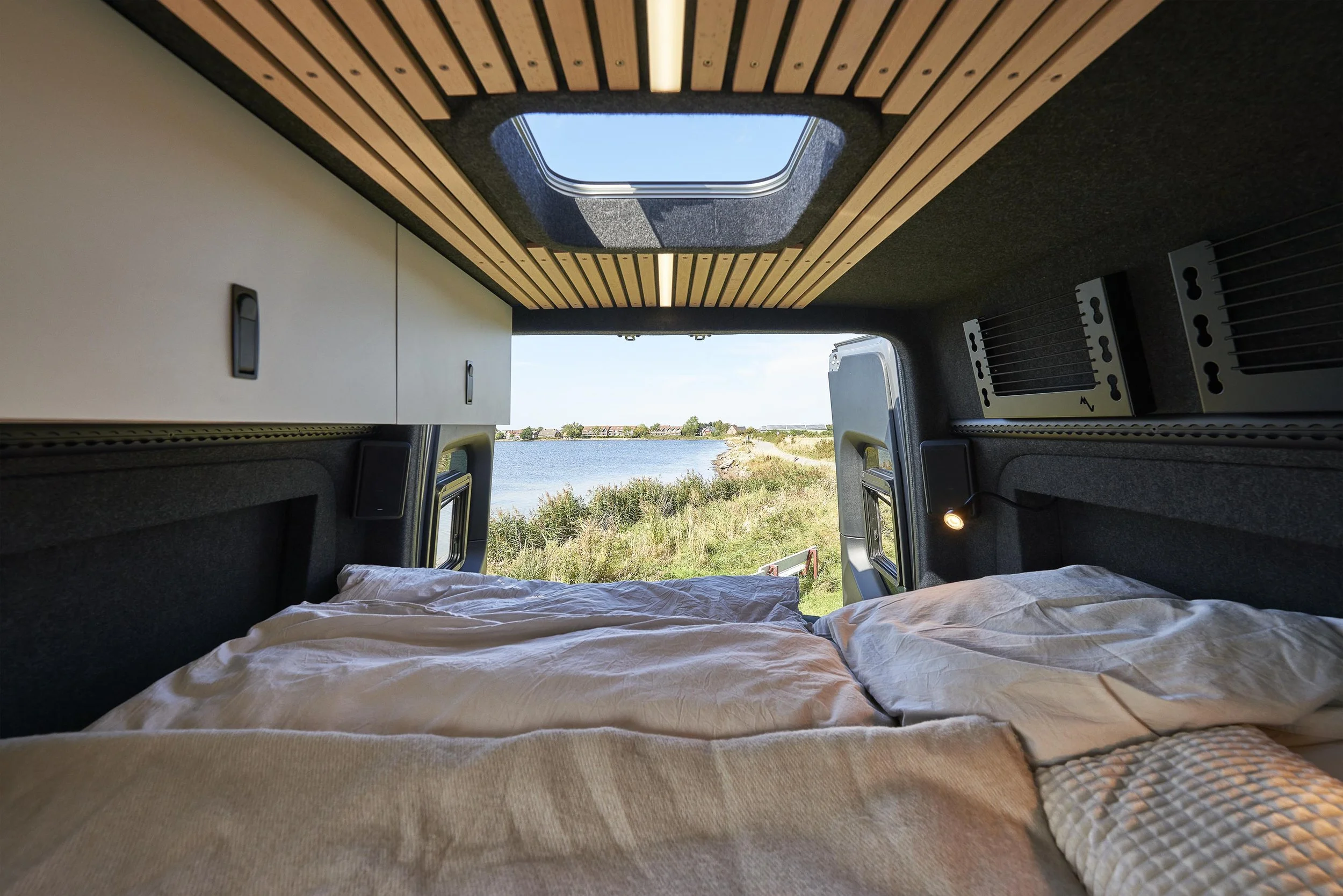 Monster Van 33440aWS.jpg