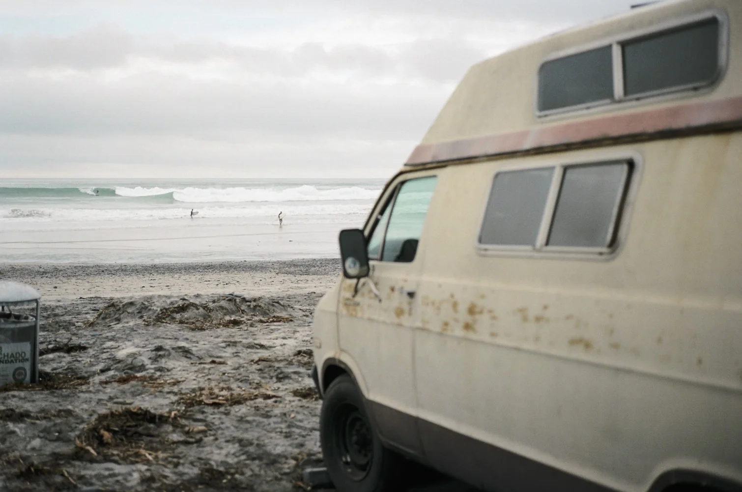Rob Machado Jay Nelson van cardiff.jpg