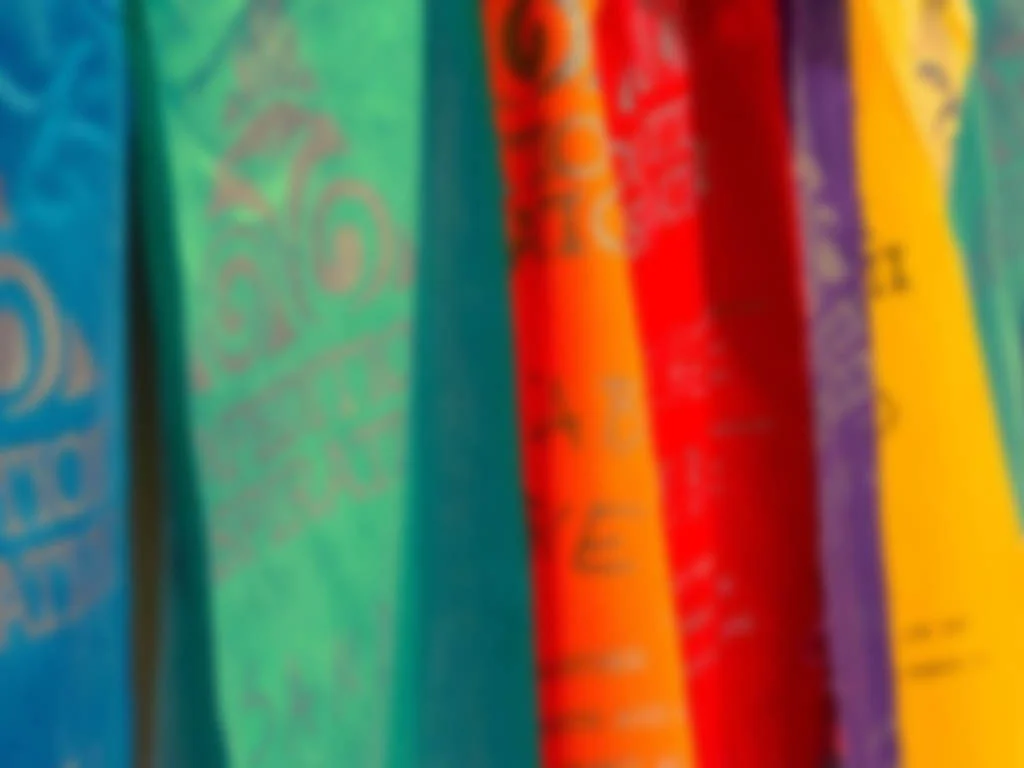 Z_HWUp0vT_qa3FQDBVHM6NIsIrQBPwa8TsiKmjmFNLM-blur.jpg