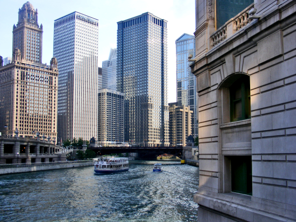 PHOTO: https://visualthinking.studiojunglecat.com/2010/06/02/chicago-architecture-tour