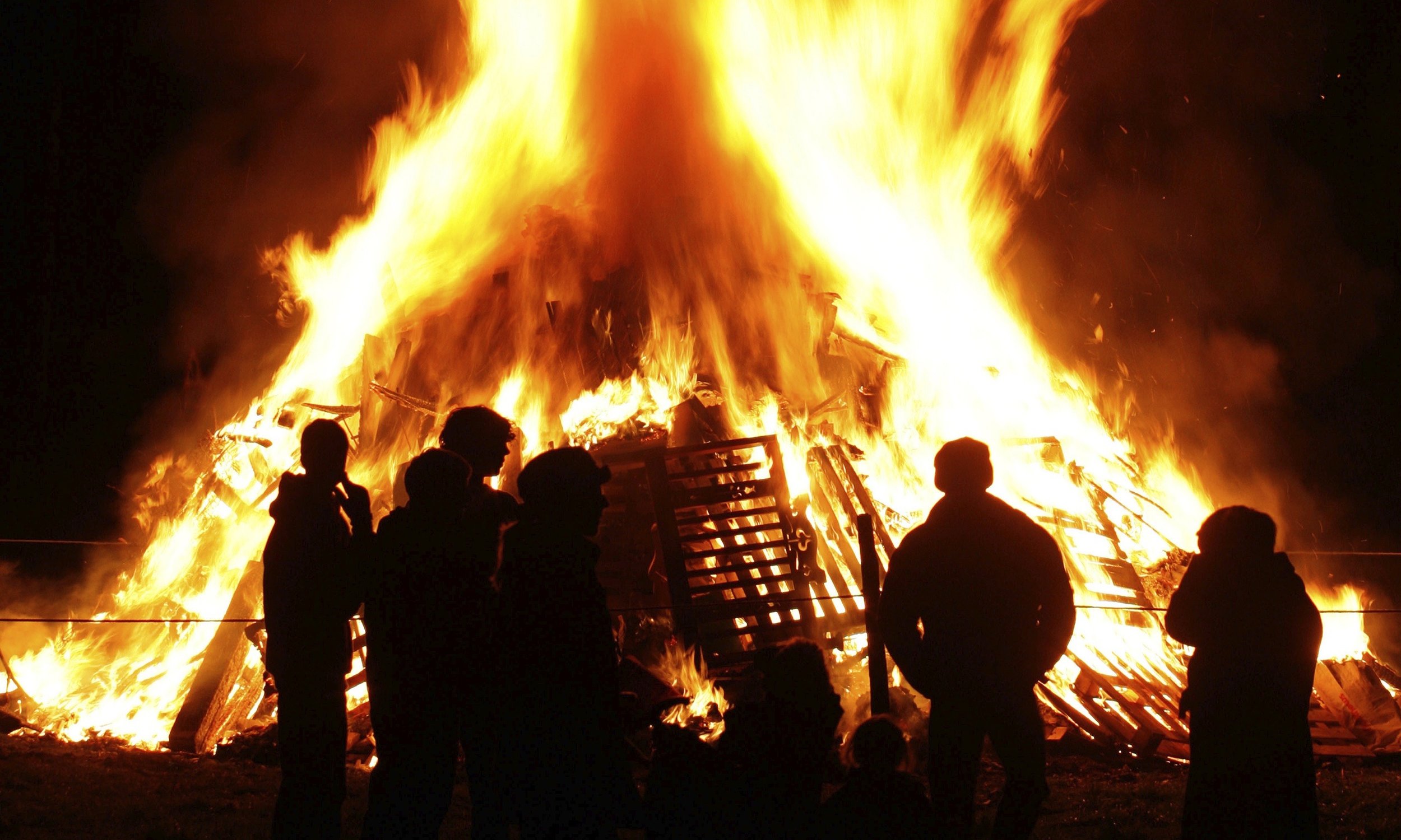 CANCELLED CV-19 - A Spooky Bonfire Night in Iron Acton — Local Poyntz -  www.ironacton.info