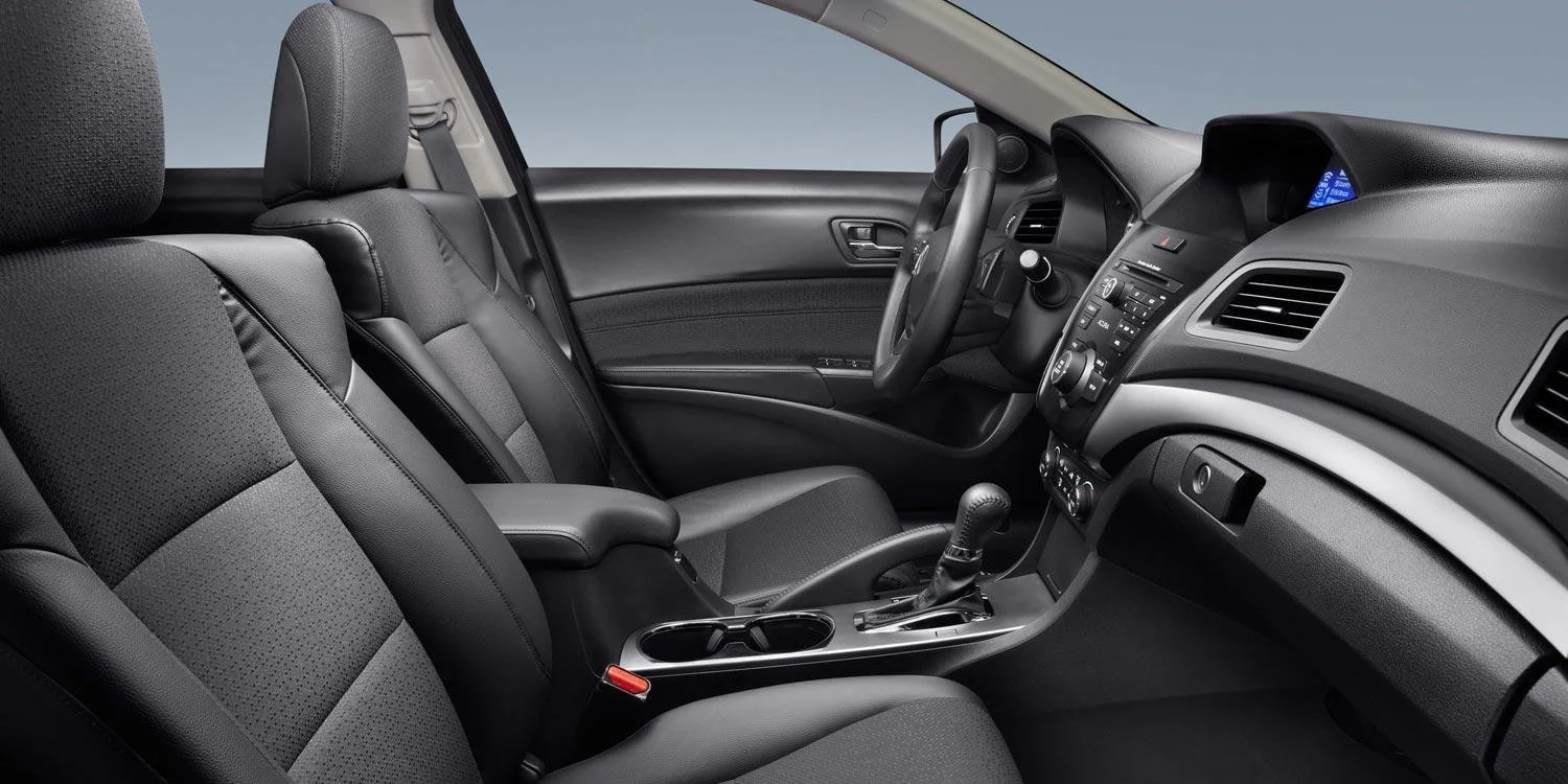 2014-Acura-ILX-Hybrid-interior-side2.jpg