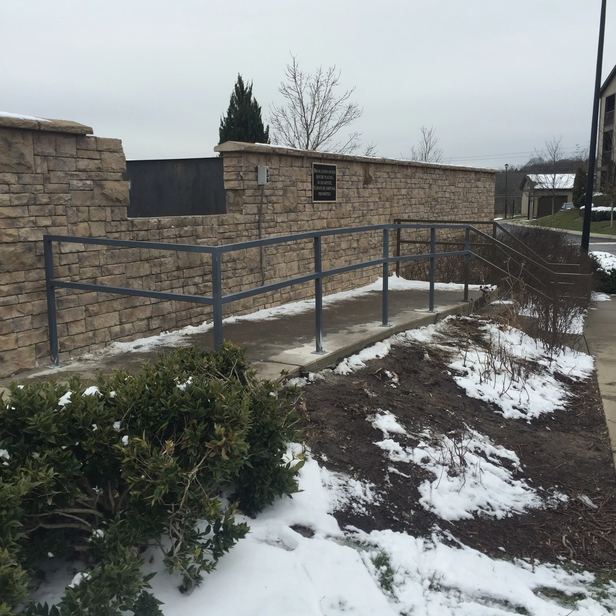 2 Member Tube Rail.JPG