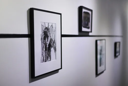 UNCONSCIOUS LENS | BOSI CONTEMPORARY