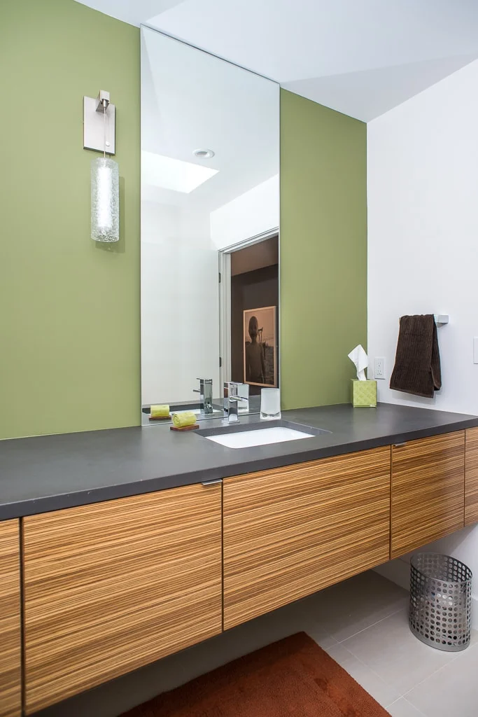 modern-farmhouse-bath.jpg