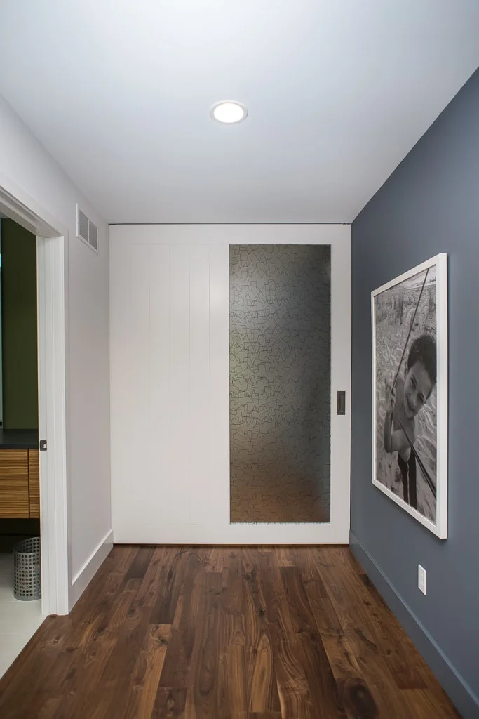 modern-farmhouse-hall-4.jpg