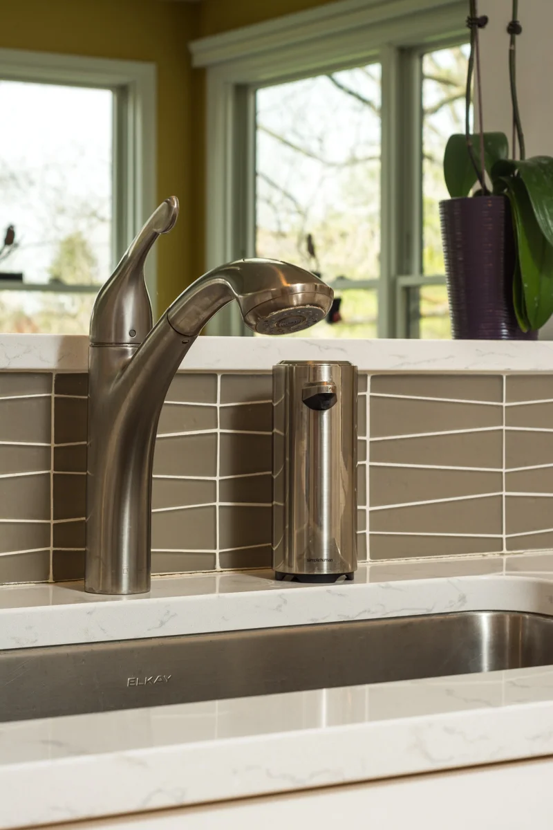019-20160420-ForwardDesignBuild-1876stonebridge-Web.jpg