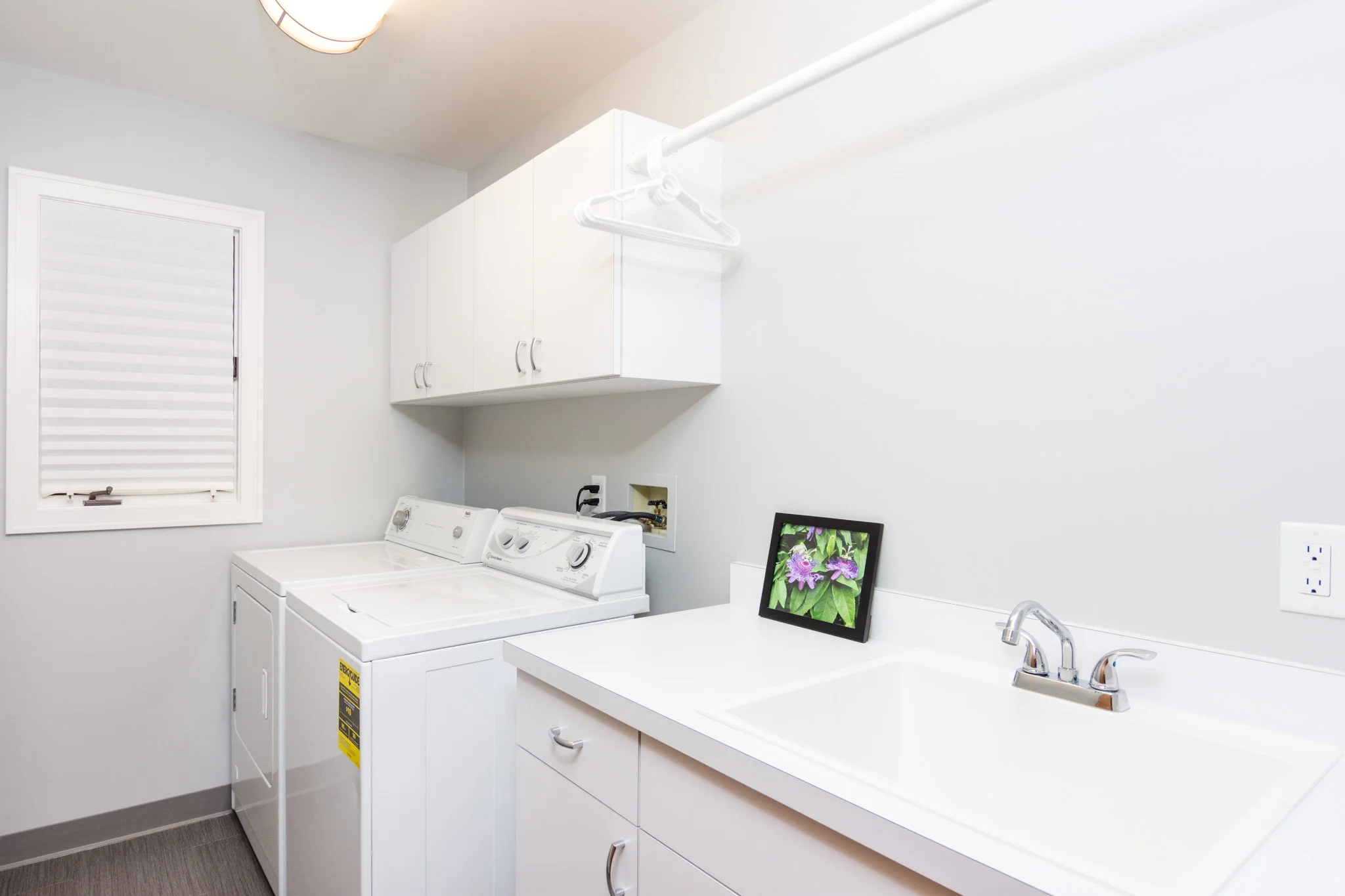 022-20161205-ForwardDesignBuild-2725EmberWay-AnnArbor-Web.jpg