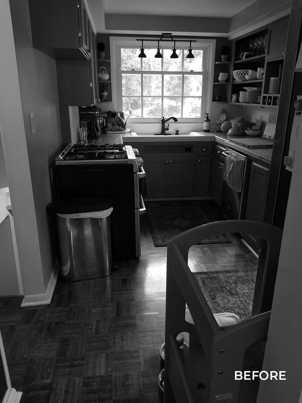 Kitchen Before.jpg