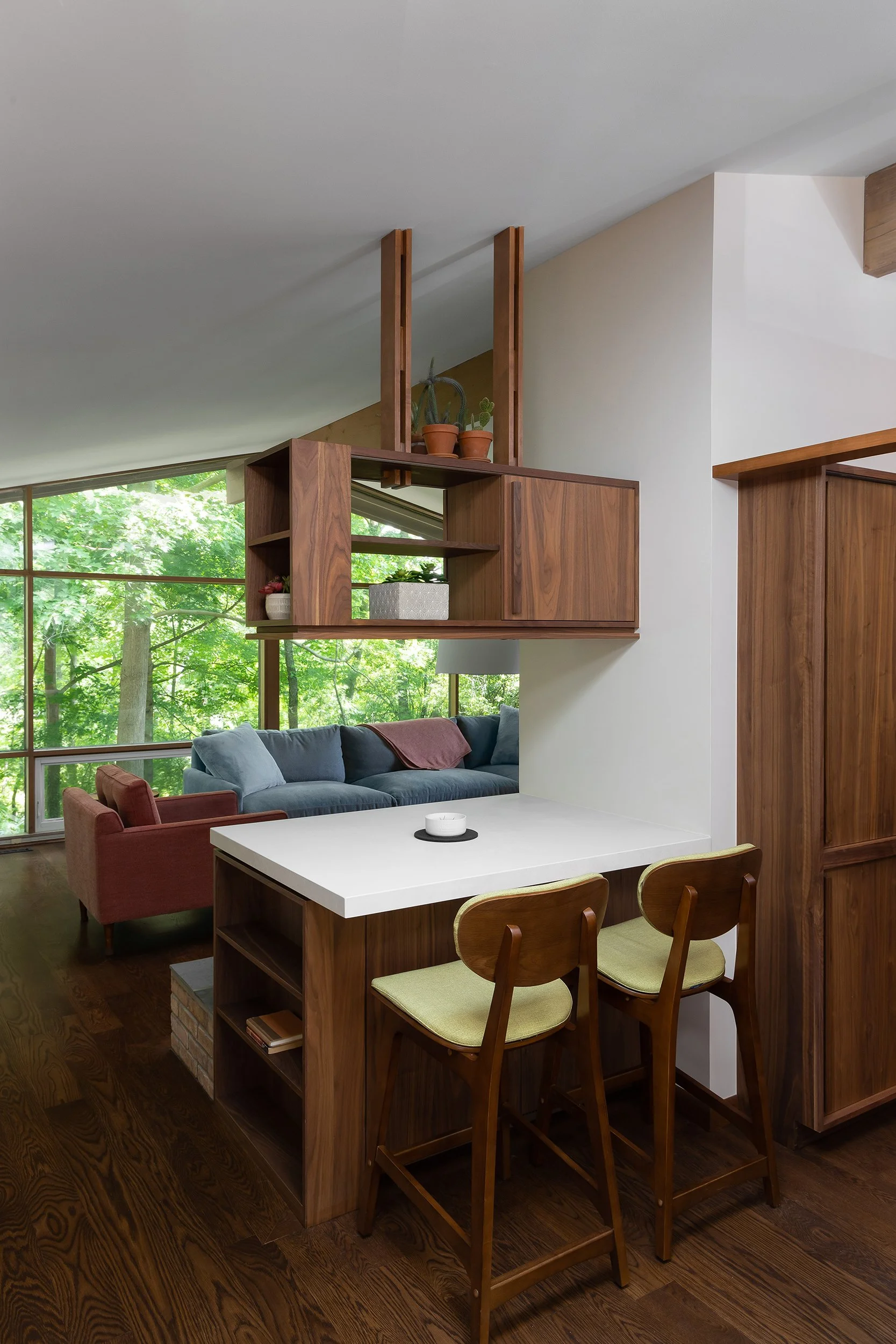 Ann Arbor Mid-Century Modern Kitchen Breakfast Bar