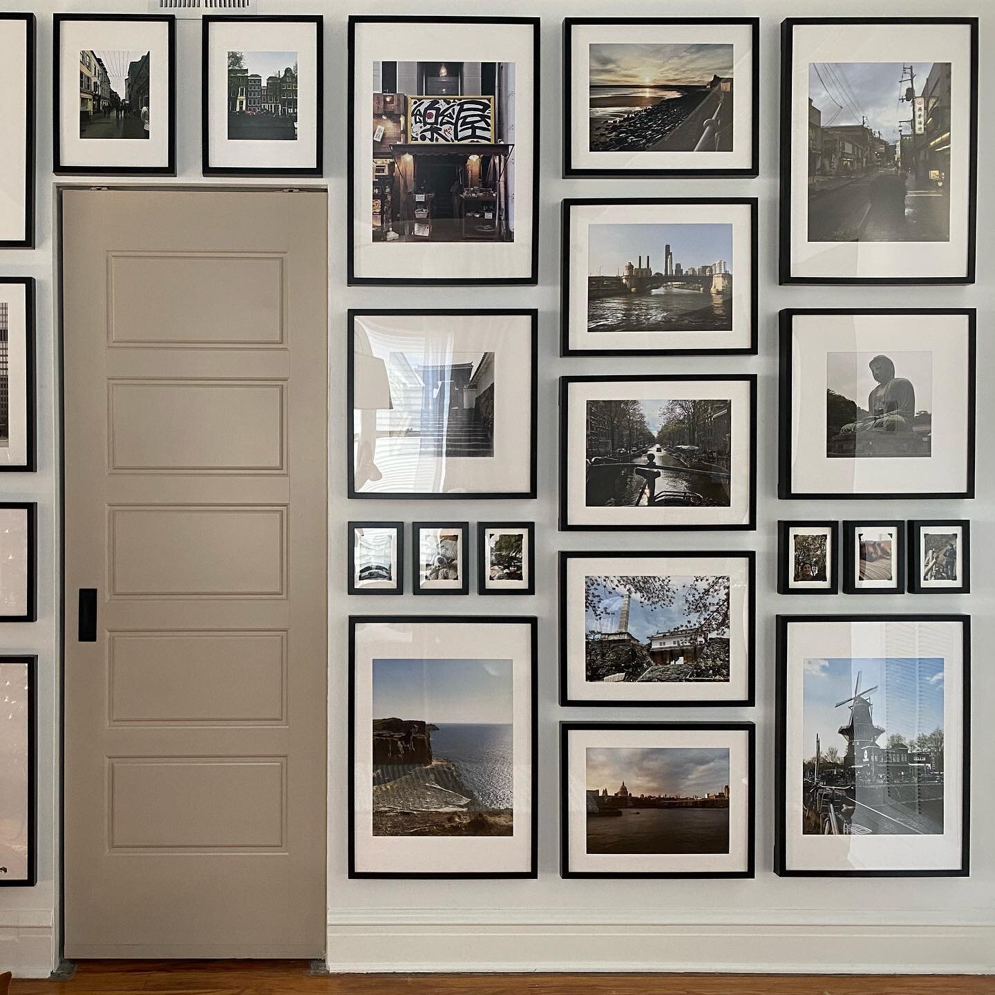 Our dining room #gallerywall is finally done! This project started over two years ago and went through several different phases. Good stuff is always worth waiting for I suppose!
.
#summerdalefarmhouse #threeflatfarmhouse 
.
#homesweethome #homedecor