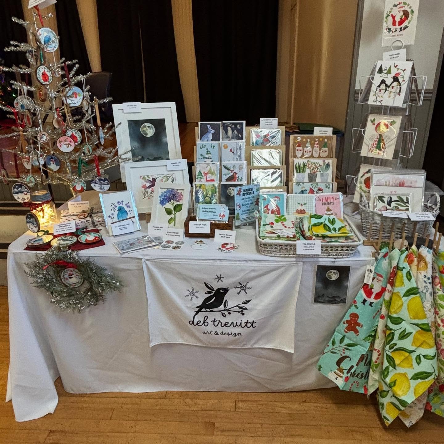 Ready for the final market of the season. I think this is my best setup. @craftyaffaire #handmade