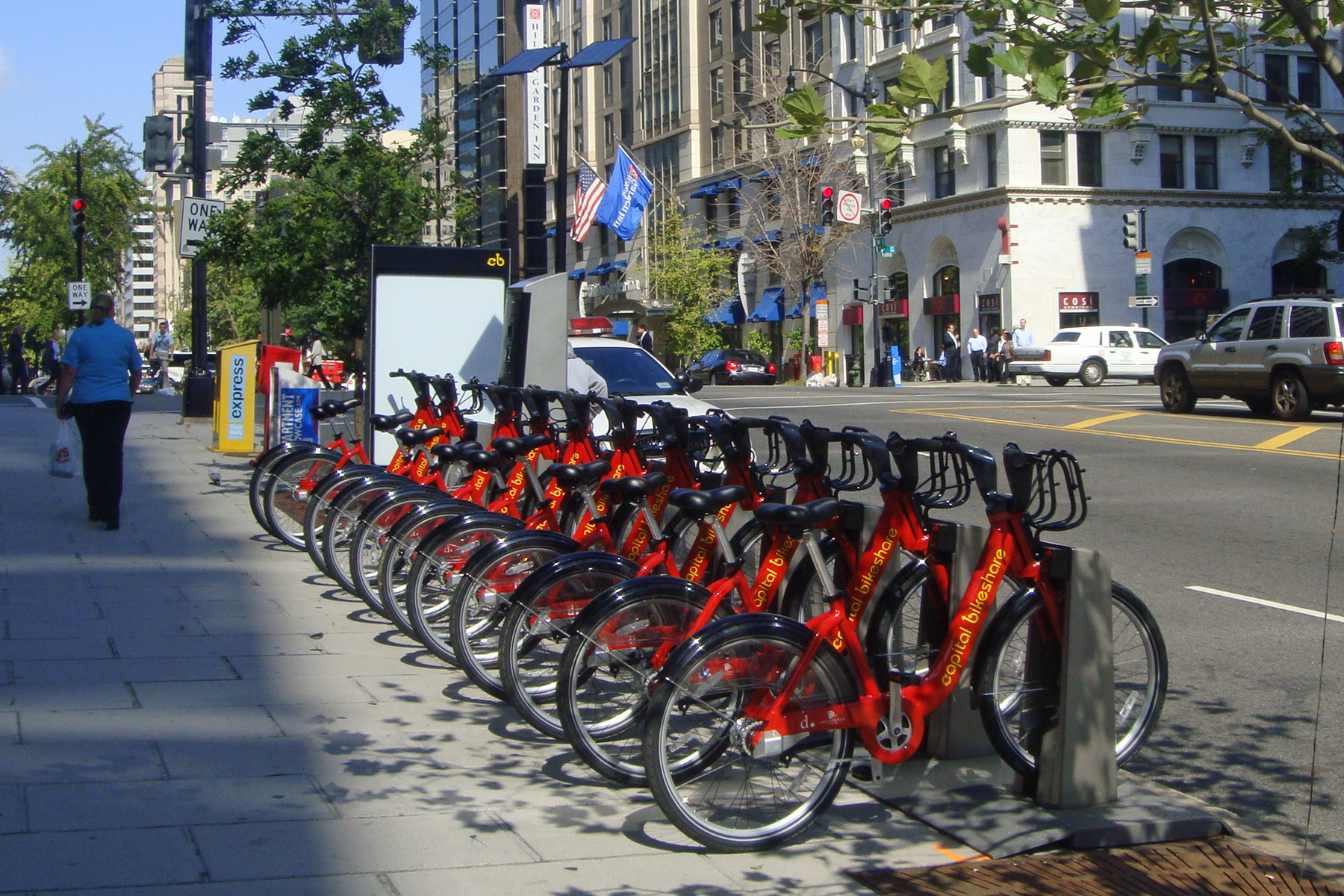 Capital_Bikeshare_DC_2010_10_545.jpg