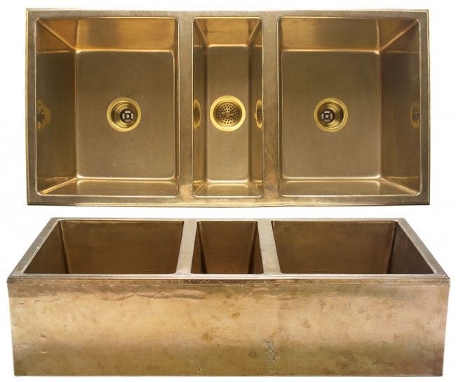 i'm a sucker for a deep kitchen sink , and one that you can wash two babies at the same time....even better!!