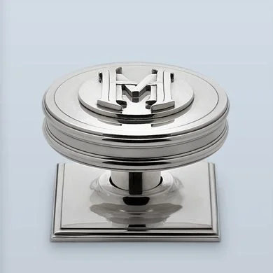 who wouldn't want this for a knob?