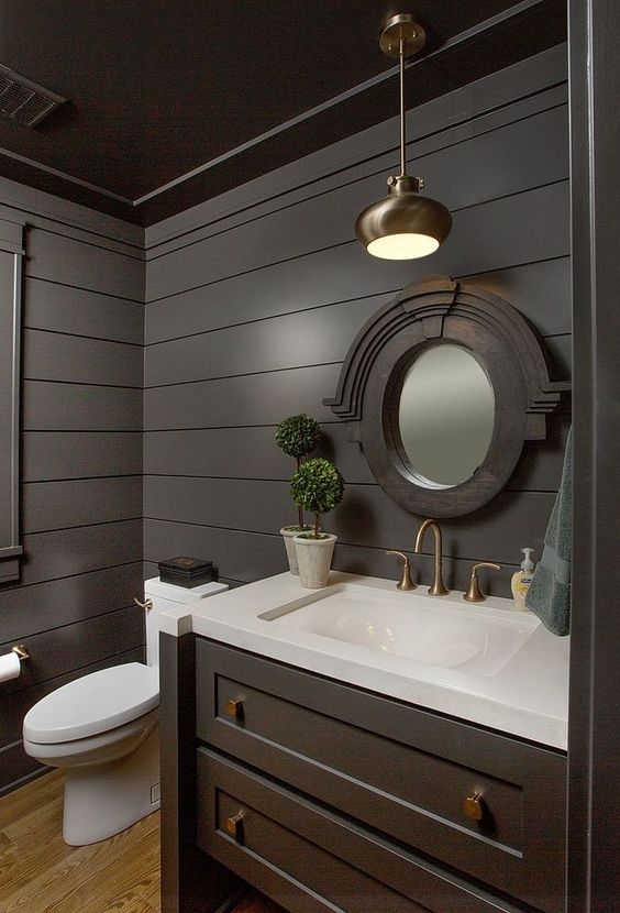 This screams a Restoration Hardware bathroom , minus the soap, the green towel and box on the toilet. I wonder what they keep in the box, wet wipes?