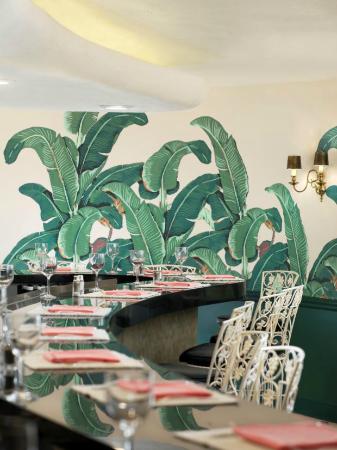 The Fountain coffee room at The beverly hills hotel