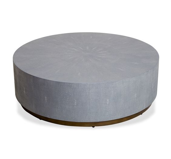 who doesn't love a round cocktail table ?
