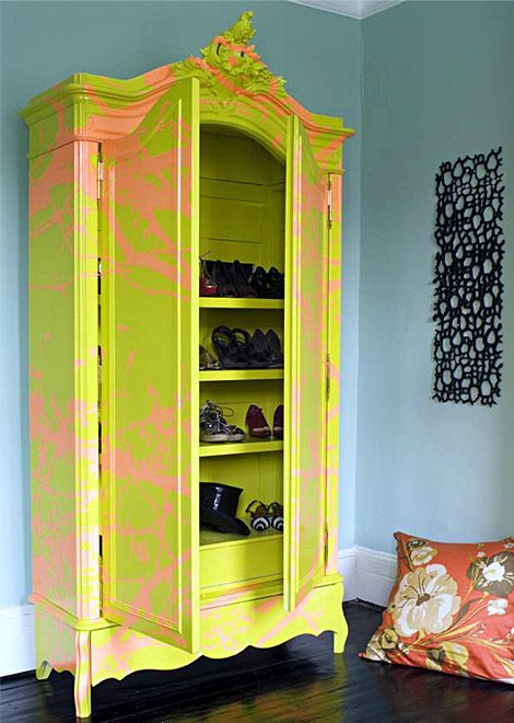 this would be so fun in a tween girls room