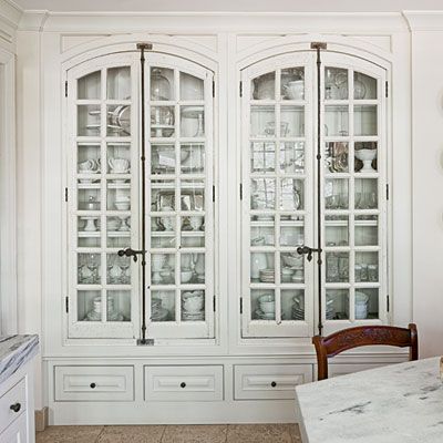 What? Another cabinet with arched doors? Heaven