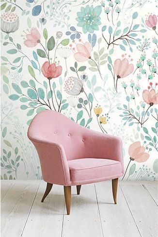 Just imagine that bed in front of this wallpaper. Stunning 