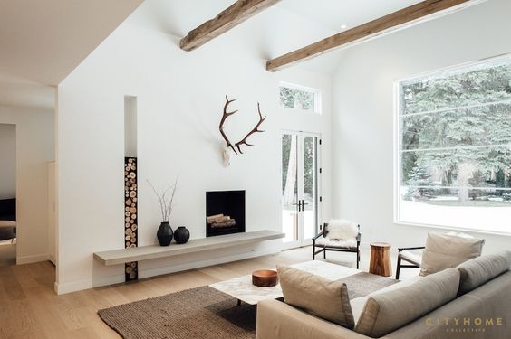 When you paint the walls white and you have lots of large windows, you're playin' up the best feature, the outdoors. Via city home collective