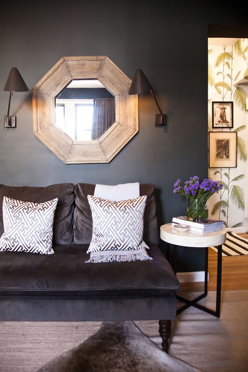 Oh chocolate brown sofas, you get me every time. 