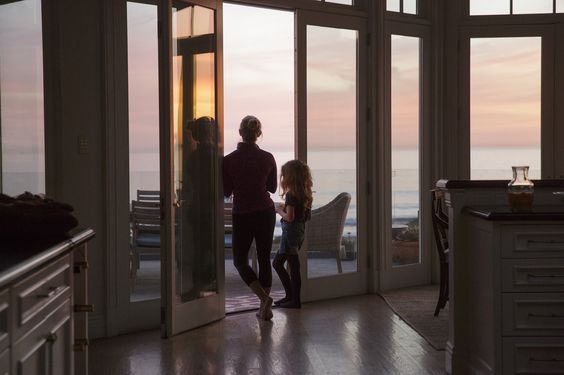 I'm sure Chloe is playing music right now in this scene.